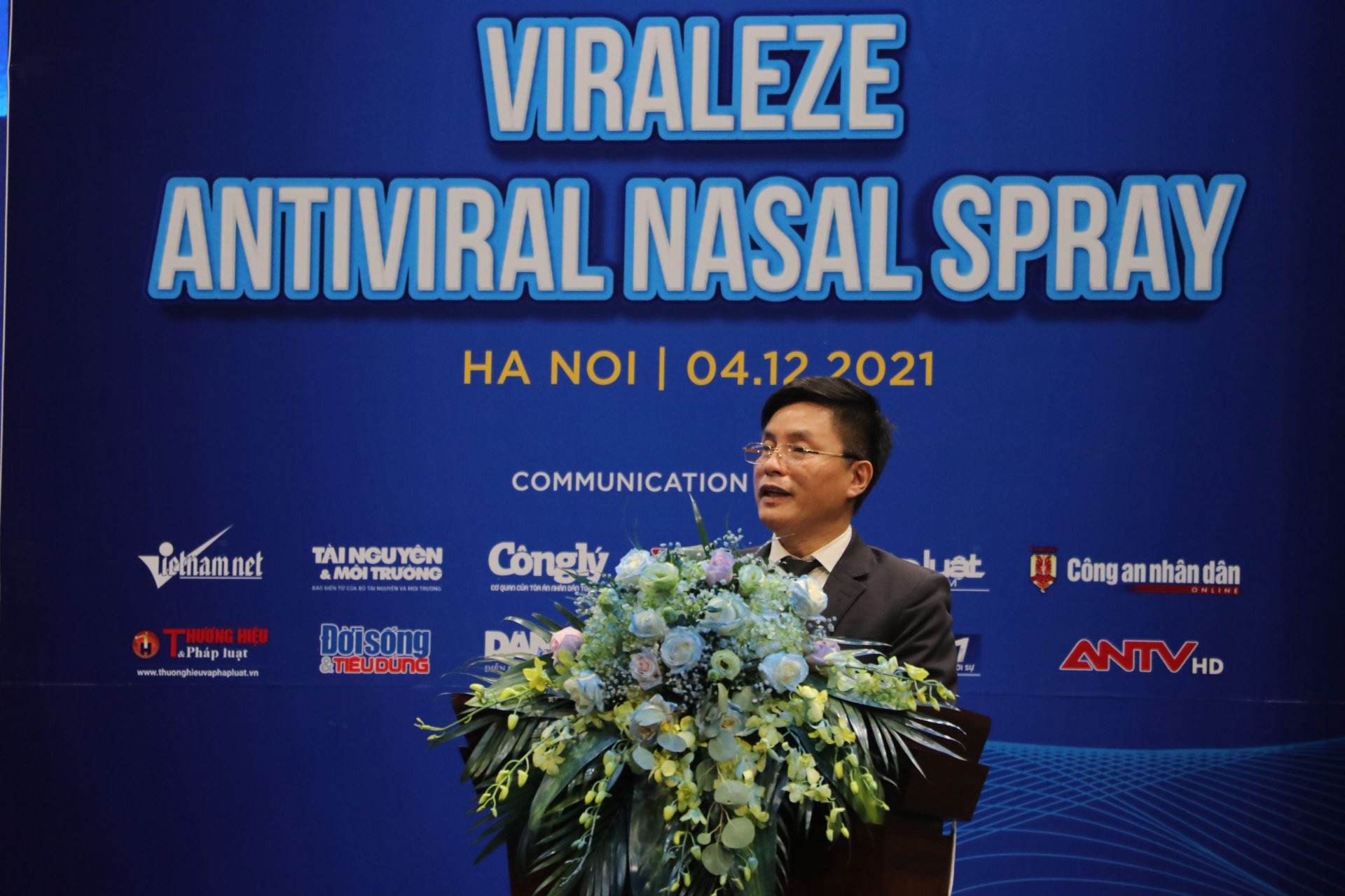 Họp báo giới thiệu sản phẩm bình xịt mũi Viraleze kháng Covid-19 -0